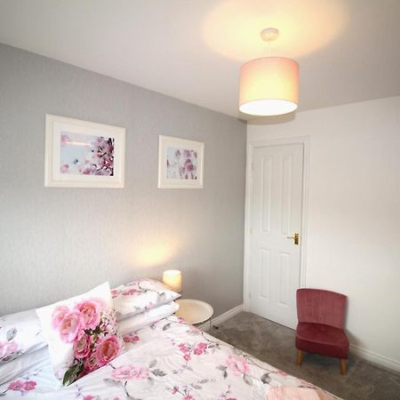 Ashington - 2 Bedroom House - Beautifully Decorated & Furnished - Large Garden Esterno foto