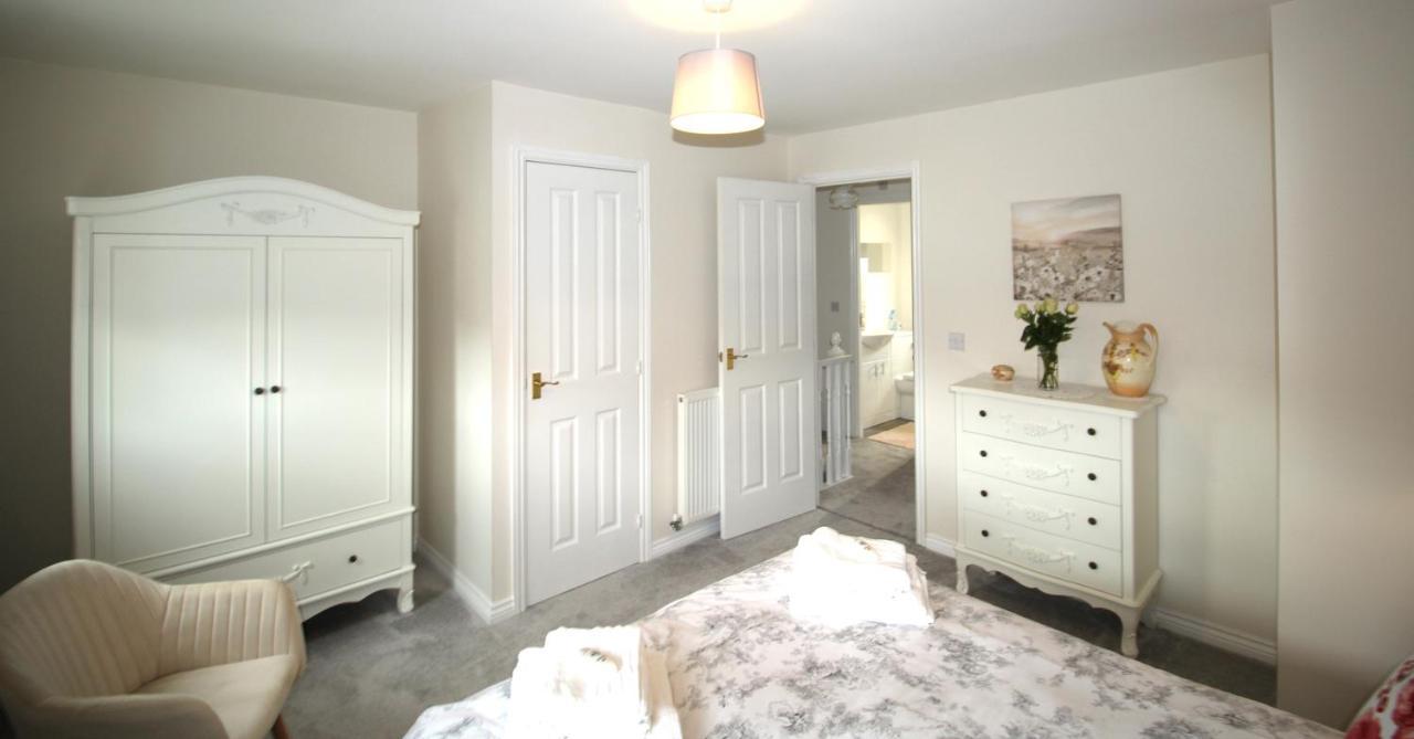Ashington - 2 Bedroom House - Beautifully Decorated & Furnished - Large Garden Esterno foto