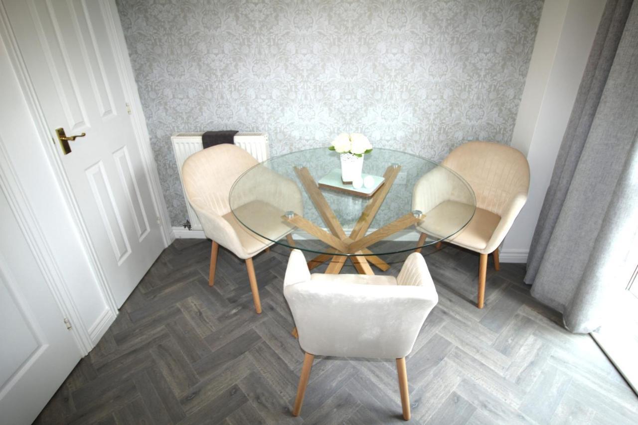 Ashington - 2 Bedroom House - Beautifully Decorated & Furnished - Large Garden Esterno foto