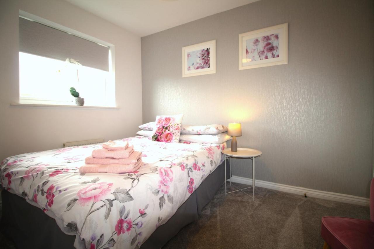 Ashington - 2 Bedroom House - Beautifully Decorated & Furnished - Large Garden Esterno foto