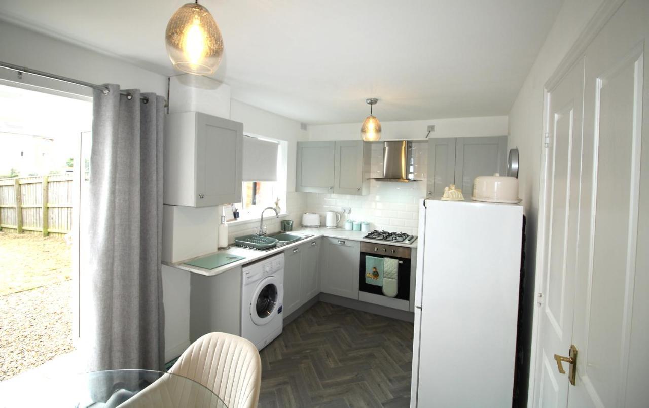 Ashington - 2 Bedroom House - Beautifully Decorated & Furnished - Large Garden Esterno foto